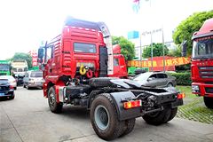 陕汽重卡 德龙新M3000 轻量化版 290马力 4X2牵引车(SX4186GN361)