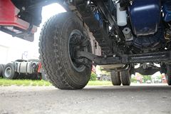 陕汽重卡 德龙新M3000 轻量化版 290马力 4X2牵引车(SX4186GN361)