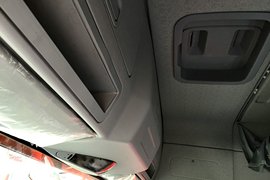 天V 牵引车驾驶室                                               图片