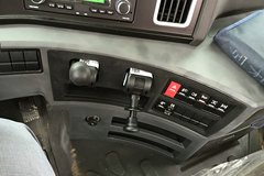 青岛解放 天V重卡 430马力 6X4牵引车(CA4259P2K15T1E4A80)