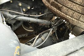 天V 牵引车底盘                                                图片