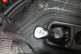 途V&nbsp;载货车驾驶室                                               图片