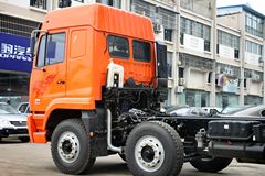 华菱之星 重卡 300马力 8X4 9.6米载货车底盘(HN1310C27D6M4J)