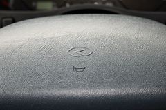 华菱之星 重卡 300马力 8X4 9.6米载货车底盘(HN1310C27D6M4J)