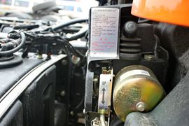 华菱之星&nbsp;载货车底盘                                                图片