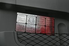 上汽红岩 杰狮M100重卡 350马力 4X2牵引车(CQ4185HTG361)