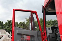 上汽红岩 杰狮M100重卡 350马力 4X2牵引车(CQ4185HTG361)