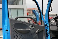 东风 多利卡D6 117马力 4.15米厢式轻卡底盘(EQ1081TZ12D5)