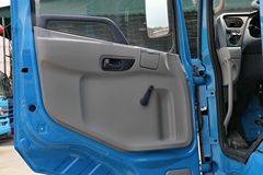 东风商用车 天锦中卡 180马力 4X2 6.75米载货车底盘(DFL1120B13)