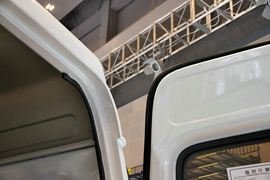 五十铃100P&nbsp;VAN/轻客驾驶室图片