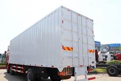 陕汽重卡 德龙新M3000 245马力 6X2 9.5米厢式载货车(SX5206XXYGK549)