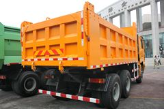 陕汽重卡 德龙F3000 300马力 6X4 5.2米LNG新型渣土车(SX3256DR354TL)