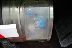 陕汽重卡 德龙F3000 300马力 6X4 5.2米LNG新型渣土车(SX3256DR354TL)