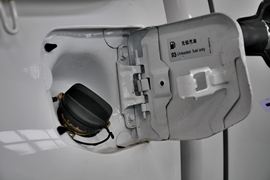 杰虎&nbsp;皮卡外观                                                图片