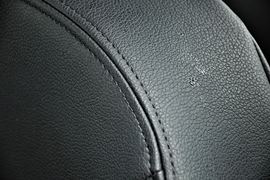 杰虎&nbsp;皮卡驾驶室                                               图片