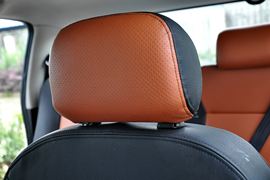 杰虎&nbsp;皮卡驾驶室                                               图片