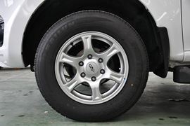 杰虎&nbsp;皮卡底盘                                                图片