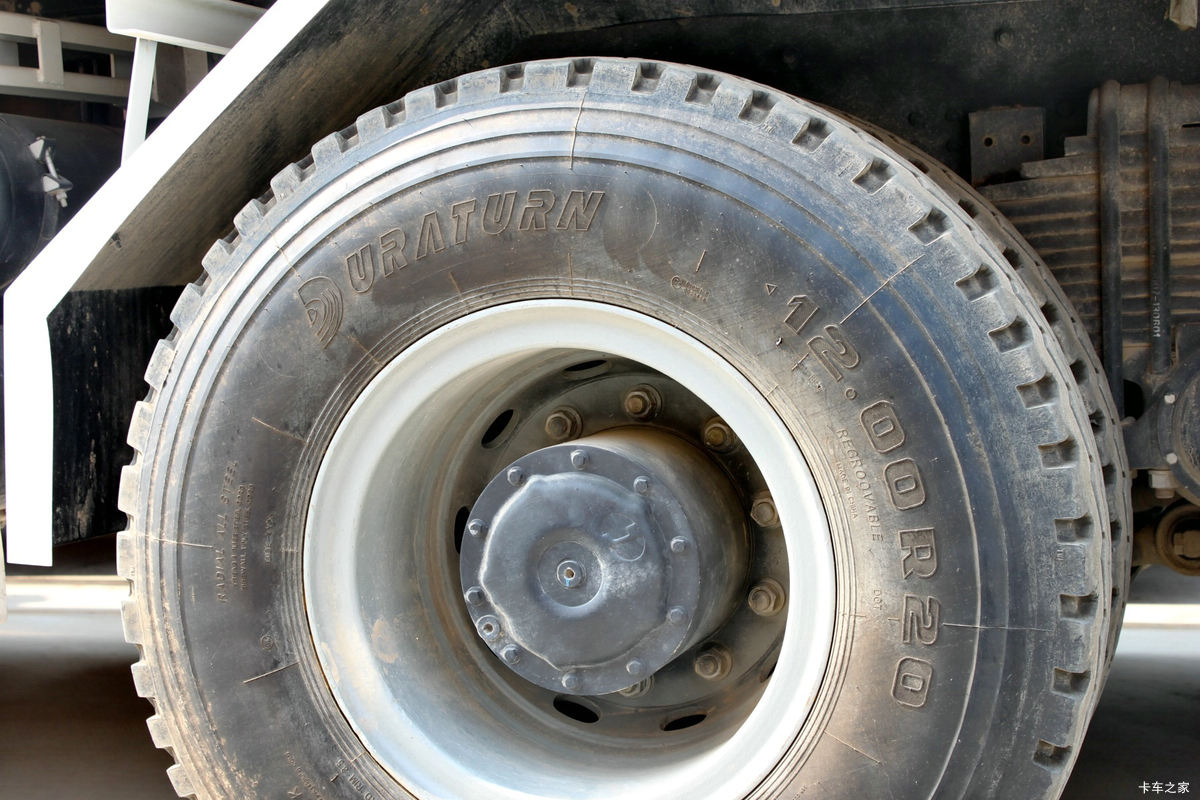 【图】陕汽 德龙F3000重卡 336马力 8X4 9.3米栏板载货车(轻量化版)(SX1315NT456)_实拍图片_290886_卡车之家
