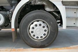 德龙F2000&nbsp;洒水车/喷洒车外观图片