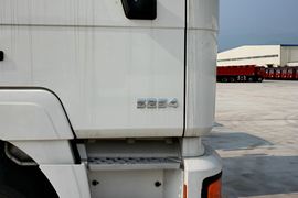 德龙F2000&nbsp;洒水车/喷洒车外观图片