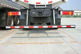 德龙F2000&nbsp;洒水车/喷洒车底盘图片