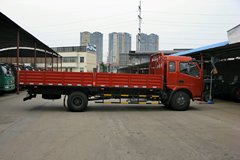 东风 多利卡D8 150马力 4X2 5.8米排栏板载货车(DFA1090L13D5)
