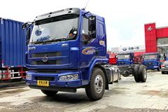 东风柳汽 乘龙M3中卡 170马力 4X2 7.7米载货车底盘(LZ5166XXYM3AA)