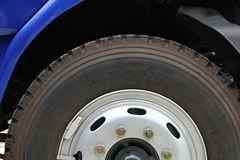 东风柳汽 乘龙M3中卡 170马力 4X2 7.7米载货车底盘(LZ5166XXYM3AA)