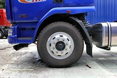东风柳汽 乘龙M3中卡 170马力 4X2 7.7米载货车底盘(LZ5166XXYM3AA)