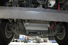 东风柳汽 乘龙M3中卡 170马力 4X2 7.7米载货车底盘(LZ5166XXYM3AA)