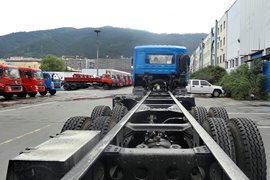 特商底盘&nbsp;随车吊外观图片