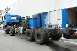 特商底盘&nbsp;随车吊外观图片