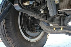 飞碟奥驰 D3系列 140马力 4X2 6.2米排半载货车底盘(FD5166CCYP8K4)