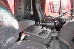 江淮 格尔发K3 300马力 8X4 7米自卸车(HFC3311P1K4H35H1F)
