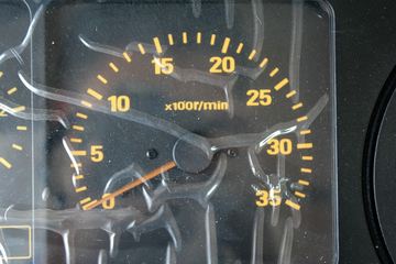 ���� ŷ����5ϵ�п� 170���� 4X2 6.2���Ű������ػ���ͼƬ