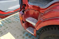 福田 欧马可5系中卡 170马力 4X2 6.2米排半栏板载货车(BJ1139VJPEK-A1) 福田 欧马可5系中卡 170马力 4X2 6.2米排半栏板载货车(BJ1139VJPEK-A1)