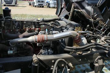 ���� ŷ����5ϵ�п� 170���� 4X2 6.2���Ű������ػ���ͼƬ