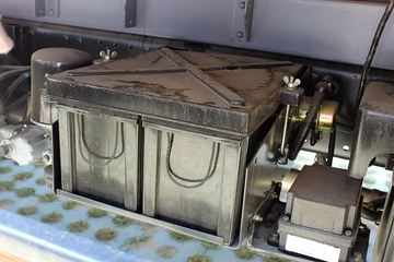 ���� ŷ����5ϵ�п� 170���� 4X2 6.2���Ű������ػ���ͼƬ