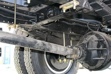 ���� ŷ����5ϵ�п� 170���� 4X2 6.2���Ű������ػ���ͼƬ