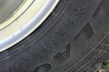 ���� ŷ����5ϵ�п� 170���� 4X2 6.2���Ű������ػ���ͼƬ