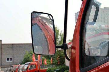  D8 136 4X2 6.12Űػ(DFA1140L11D6)ͼƬ