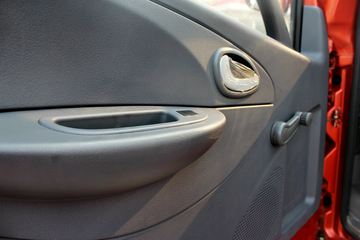 ���� ������D8 136���� 4X2 6.12���Ű������ػ���ͼƬ