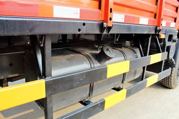  D8 136 4X2 6.12Űػ(DFA1140L11D6)ͼƬ