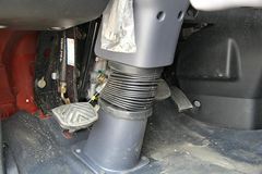 东风 多利卡D9中卡 160马力 4X2 6.8米栏板载货车(DFA1161L10D7)