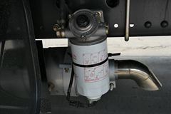 东风 多利卡D9中卡 160马力 4X2 6.8米栏板载货车(DFA1161L10D7)