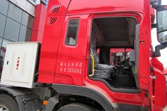 江淮 格尔发K3重卡 336马力 6X2 LNG牵引车(HFC4241P1N5C29F)