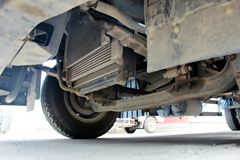 东风 多利卡D9中卡 160马力 4X2 6.2米栏板载货车(DFA1140L10D6)