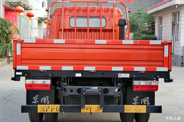 多利卡D6载货车限时促销中 优惠0.8万