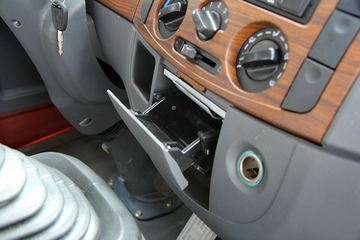 ���� ������D8 150���� 4X2 5.2���Ű������ػ���ͼƬ