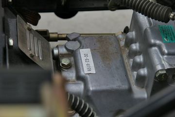 ���� ������D8 150���� 4X2 5.2���Ű������ػ���ͼƬ